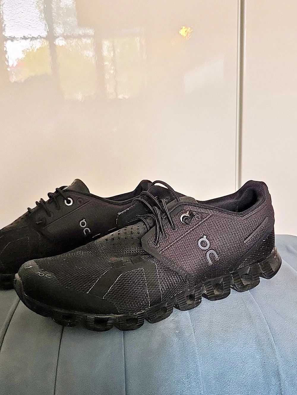 On Cloud 5 All Black Women's Black Athletic Shoes US 7.5